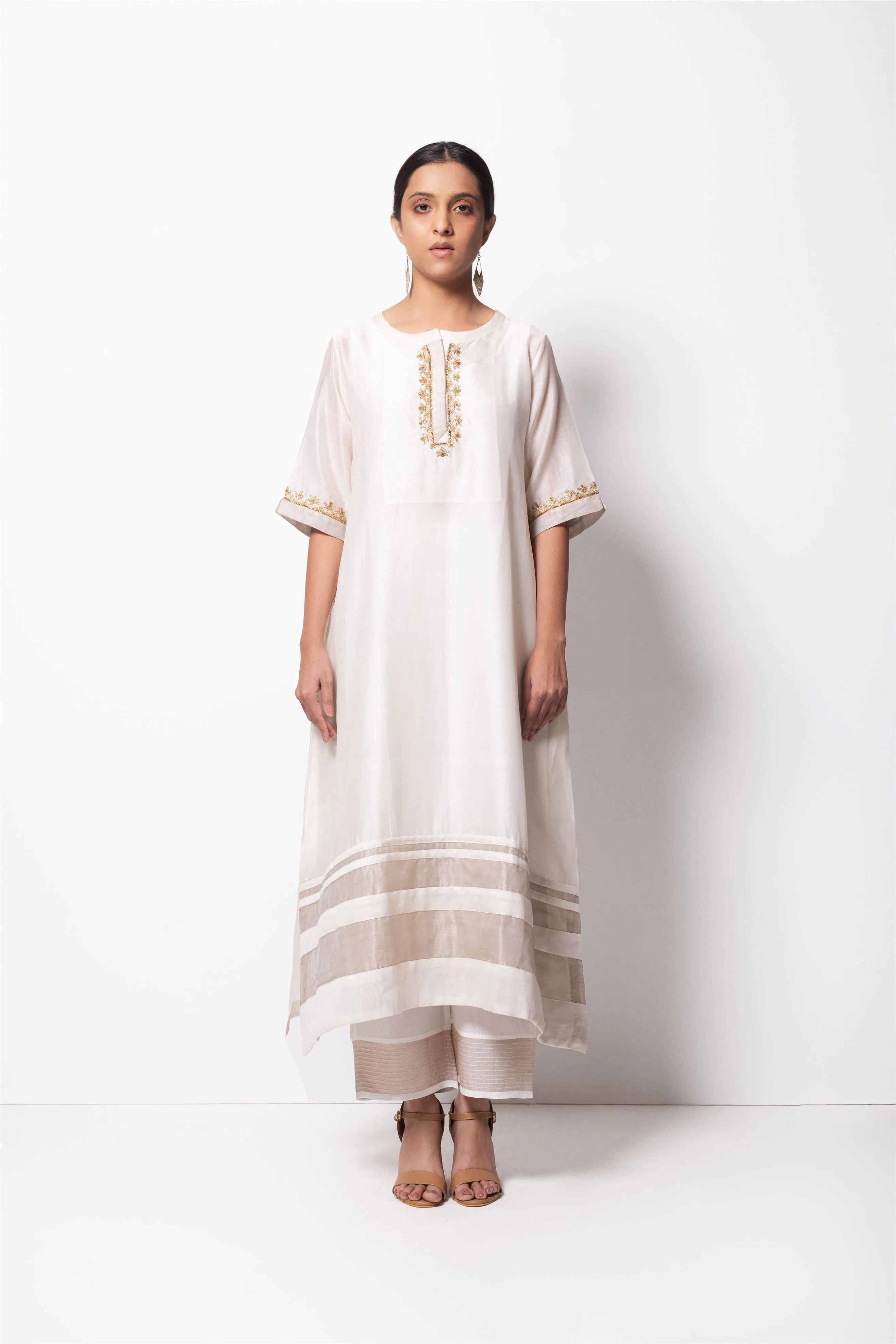 Bhavik Shah   I New Jersey   Kurta Full Set - Kurta, Stole, Pants, With Slip Kurta - Handwoven Chanderi Silk, Stole - Chanderi & Zari, Pants - Cotton Silk OFF WHITE CH-SK-OW-23
