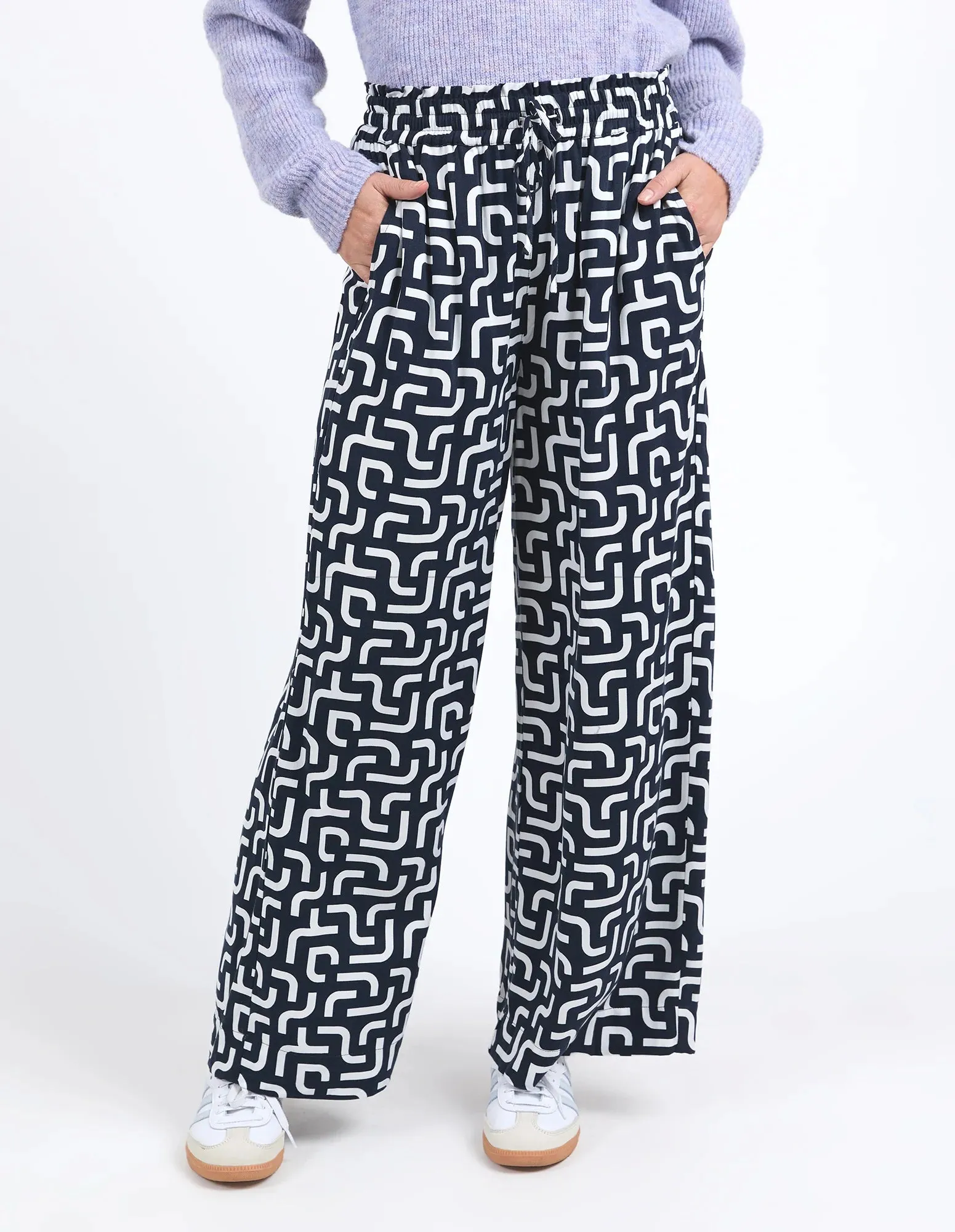 Gemma Geo Pant - Navy